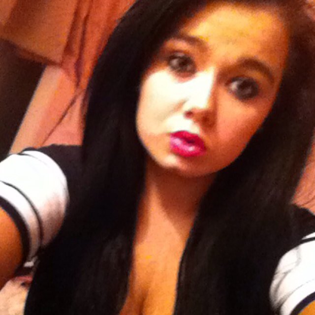 Am 16 from glasgoww :P xxxx