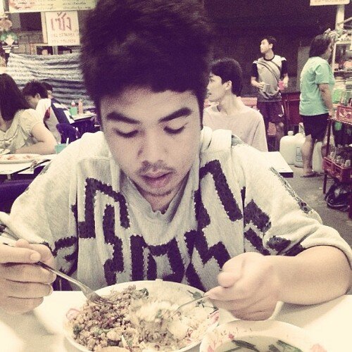 เป็นคนไทยครับ