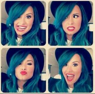 PortugueseLovat's profile picture. portuguese lovatics *-* this is a fan twitter and i am gonna do what ever i can for @ddlovato to see that portuguese fans are the best!! :D