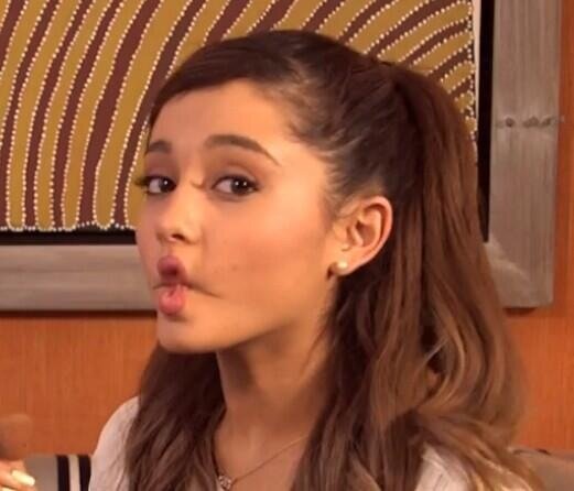 i just gave u a free follow so u should go follow @vanillarianaa