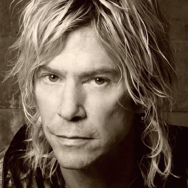 @Lexi_xs runs this German Fanpage about @DuffMcKagan... Hope you guys enjoy the latest News and some old stuff about DUFF ;)