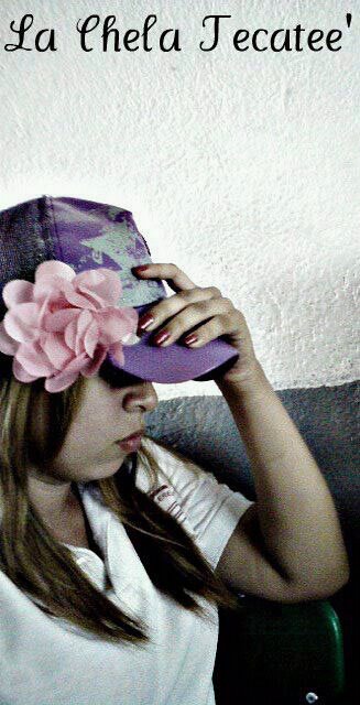ChelaTecatee's profile picture. buena persona, fiestera y por lo menos si estas triste una sonrisa te saco! *.* Mi trabajo hacer reír alas personas(Nosoypayasa)Simplemente me gusta verlos reir
