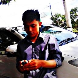 Ismi Aziz Maulana Lahir di Bandung pada Tanggal 03031992, cita_cita ingin menjadi seorang Guru :)