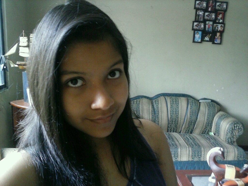 Lokita,tierna,divertida y sobre todo xika con un corazon muy grande para amar muak