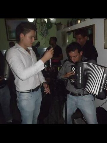 ORGANIZACION MUSICAL DE LUISFE JARAMILLO Y WALTER GONZALEZ
 
               ojo puro VALLENATO