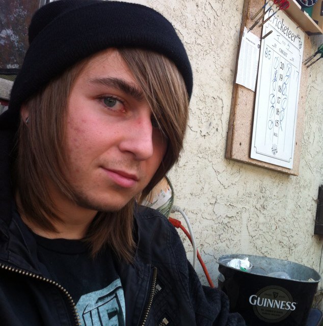 StonerificSesh's profile picture. Trained by none other than Master Roshi and King Kai. Champion of but one single World Fighting Tournament. All around chill guy. Talk to me friend??