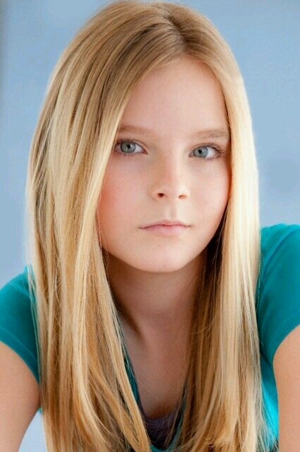 im Riley I am surviving by myself   im 13  #single