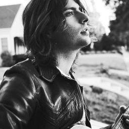 Robert Carmine Schwartzman... Yeah I'm the vocalist in the band Rooney. I was Michael in Princess Diaries. 30. Taken by my blondie @JudyxLott . Roleplay.