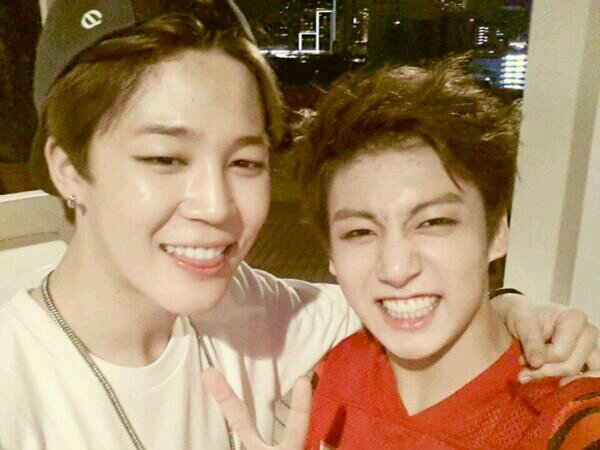 not real. 970901 전정국 #방탄소년단. #yaoicrew #BTSAMBIGU #BigHitRP