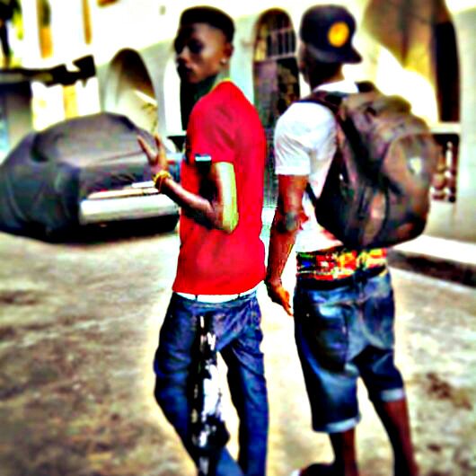 If in life you don't succeed, Roll a blunt and smoke some Weed. #SeriousMoneySquad.#Teamxbox #Teamphatars.. You've gone through it right? Now follow..