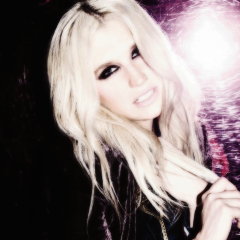 supportandRT008's profile picture. haters never win :)