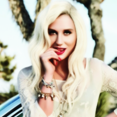 supportandRT009's profile picture. boss ass bitch lol.