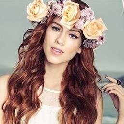 eu não sei de onde vem essa força que me leva pra você !           Naty e Emy ♥