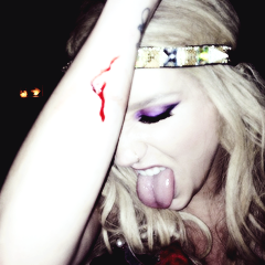supportandRT013's profile picture. #mtvstars ke$ha