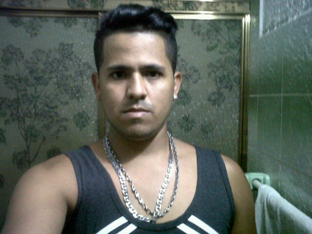 Si quieres a 1nuevo amigo o amistad solo agregarme, PIN 21782EDB.. Facebook christianj24_benitez@.... Para las mujeres