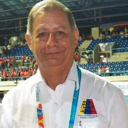 Ing. Quimico, LUZ, dirigente deportivo, miembro de la Junta Directiva de la Federacion de Deportes Acuaticos y fanatico del Magallanes
