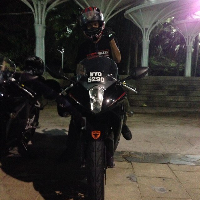 izzy_One91's profile picture. hot tempered, likes to drink(not alcohol) so much, gamerz ^^