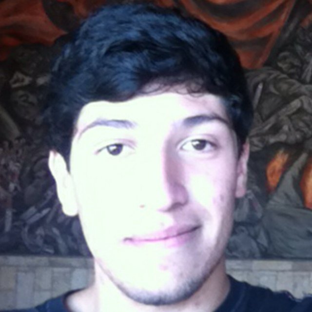 Locutor en The Karajeres Show. Desde la Ciudad de Guadalajara, Jalisco. México. 
Estudiante de la Universidad de Guadalajara.