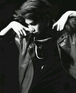 zeloooww's profile picture. 