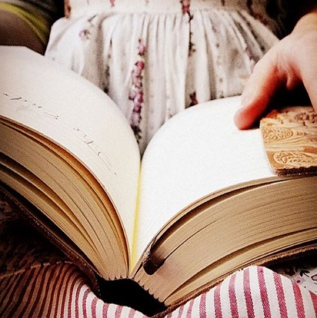 TheHeadVulture's profile picture. at the reference desk: real conversations. real people. real good.