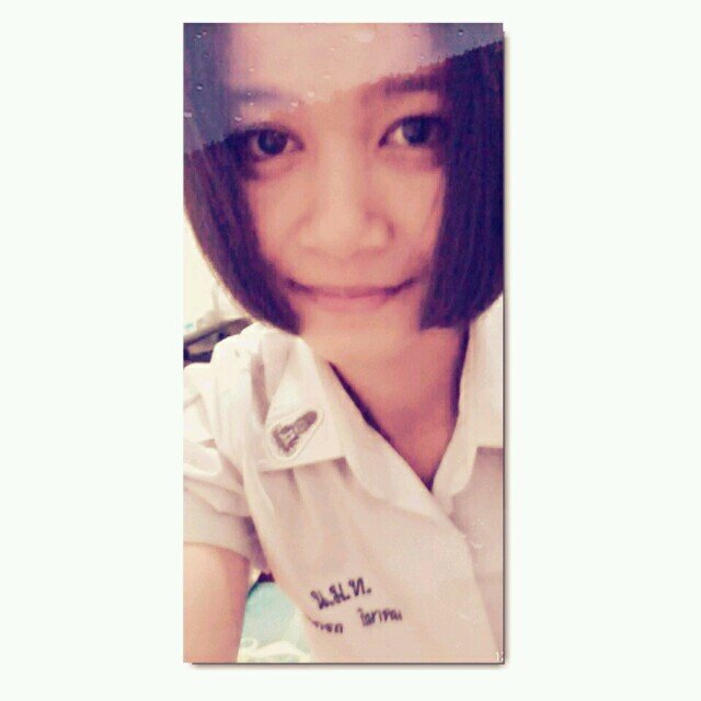 I am Jom [จ๋อม]  เป็นมิตรกับทุกคนค่ะ ฟอลได้เด๋อ รำคาญอันฟอลได้เลย ไม่ว่ากันจ้า^^