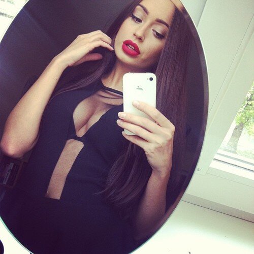 FlorKirschstein's profile picture. If two people are meant to be together, they will eventually find their way back into each other's arms, no matter what.