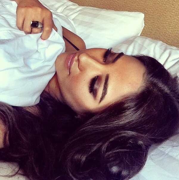 I'm not a second option. You either choose me or you damn lose me.