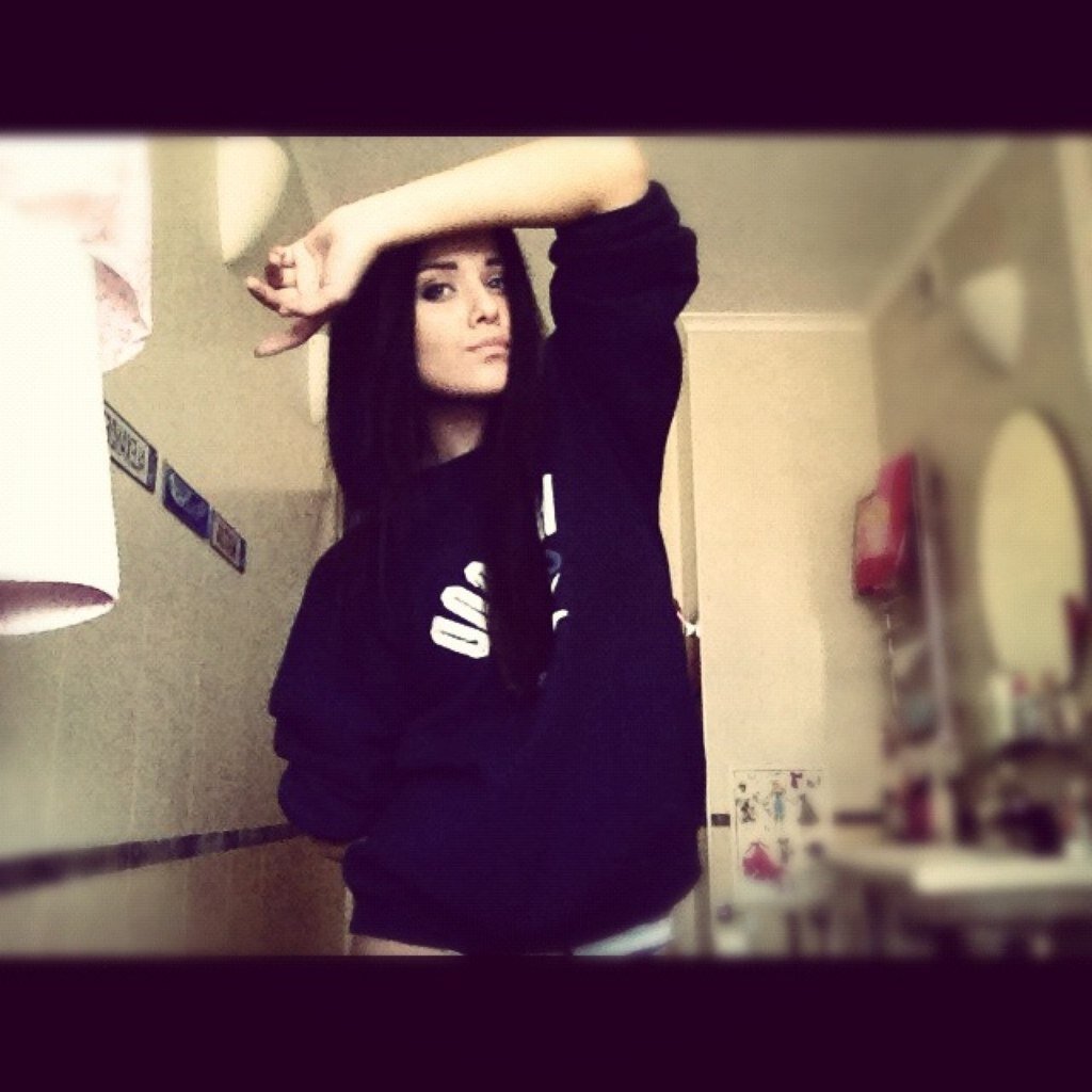You know life is worth the struggle when you look back on what you lost & realize what you have now is way better.