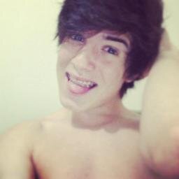 nao quero ser melhor,mais tbn nao apenas mais um...{♪♫}