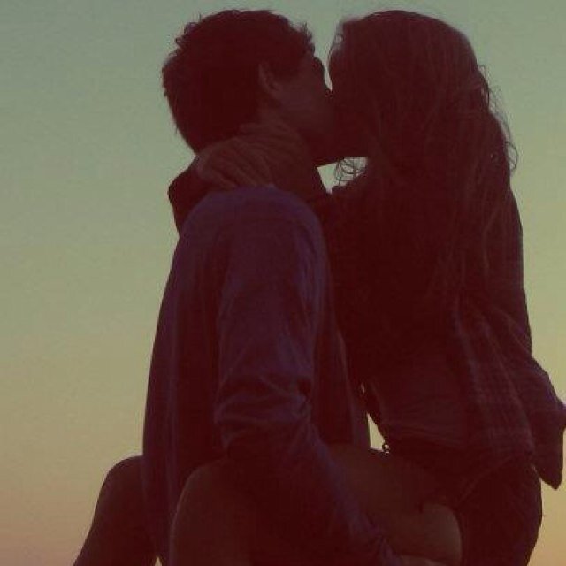 Welke liefde status je ook hebt. Single, verliefd, liefdes verdriet. Hier vind je de origineelste zinnen!
