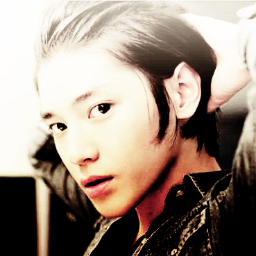 DON'T FOLLOW THIS ACC. BUT FOLLOW @taeyongrk_ ツ