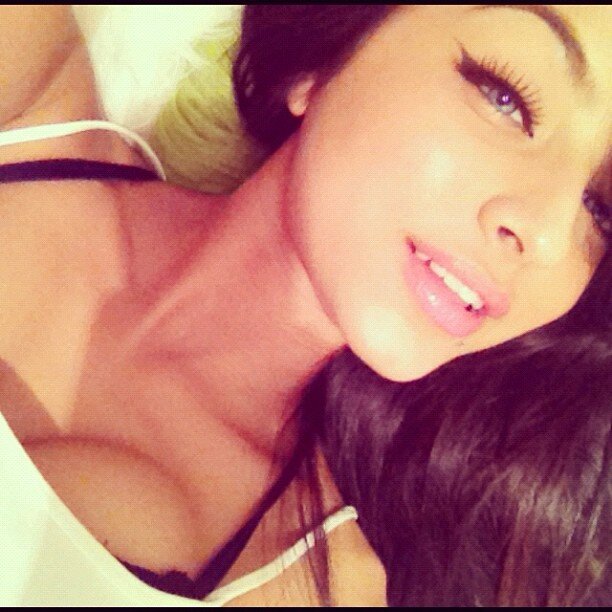 I wish my phone would vibrate right now and your name comes up on the screen.