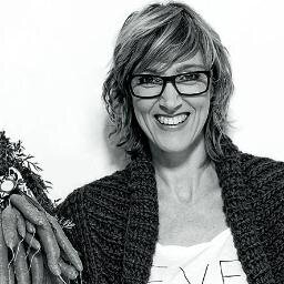 Groen redacteur | stylist tuinen | culinair | interieur tuinieren | ik word freelance; volg je me op @hetgroenlab