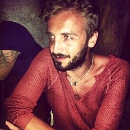 DellaRotonda's profile picture. Fashion Agent