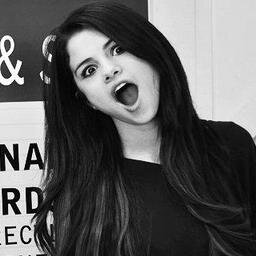 Nurayme, 15. Selenator, Tributo, D1. Semideusa, Atena. Twihard.  △
