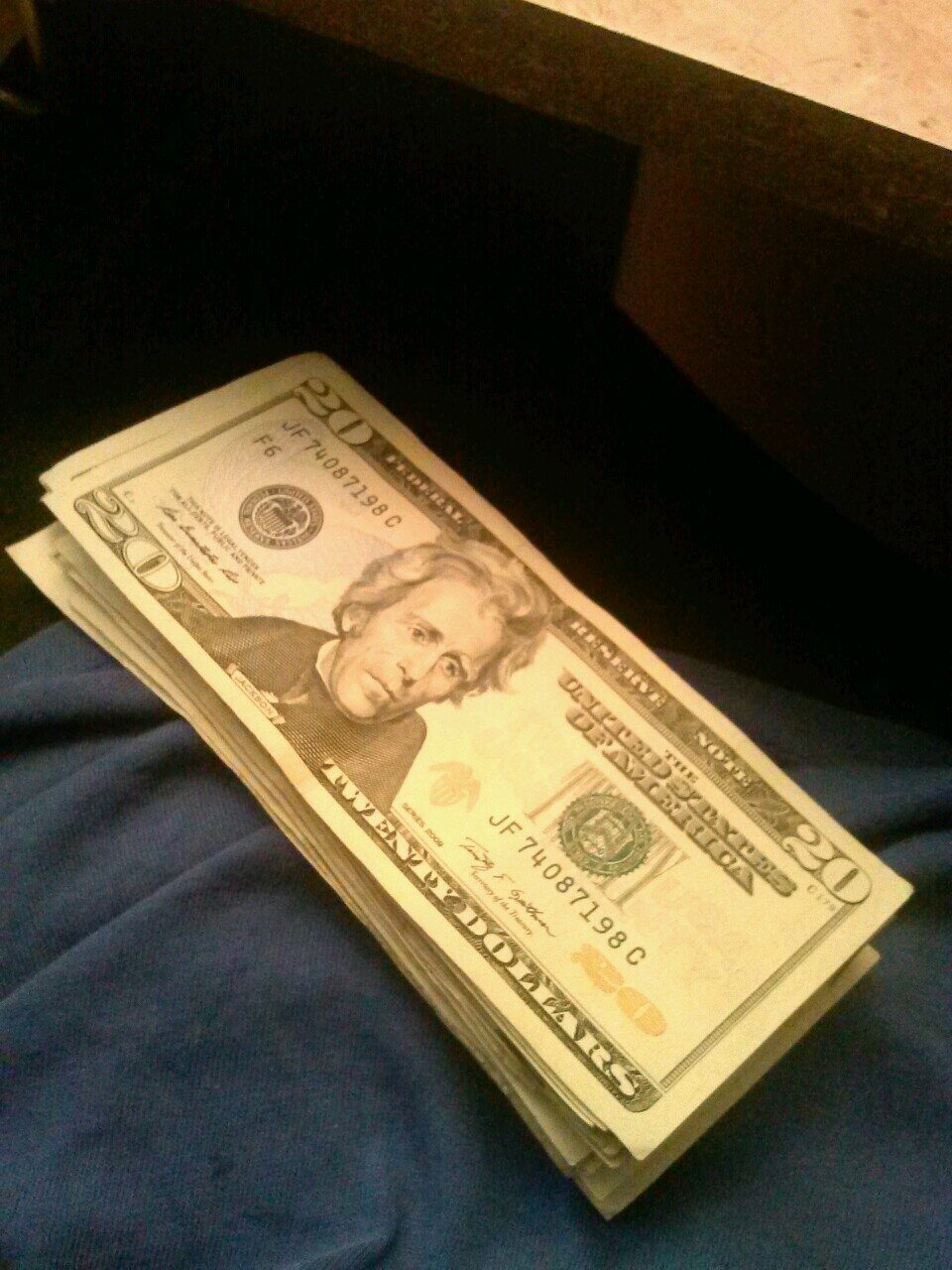 blessed with the hands dog always go crazy and tht boxing ring man number 1# alday love my daughters