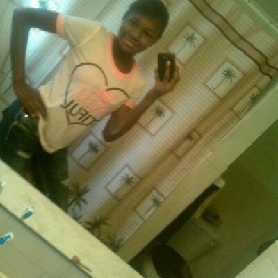 Profile Picture of Adriana Mitchell (@AdrianaMitche19) on Twitter