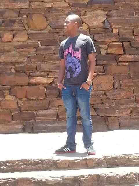 BrokenSledge17's profile picture. Random black guy.