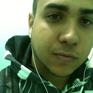 As vezes, um ser humano.