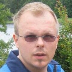 System architect & programmer, loves graphs, motorcycles and enthusiastic people
