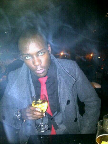 HloniHomeslice1's profile picture. im a model, student, singer/songwriter born in johannesburg south africa, study advertising management and love my modeling partying and everything else i do!!!