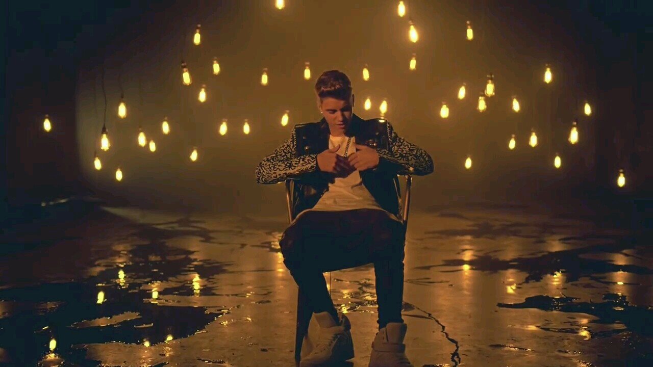 ✞19/03/13 ‎@JustinBieber is the only boy who makes me feel beautiful Now we are on top of the world cause that's just how we do.   http://t.co/xRuv0LKOoh .