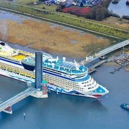 bnghalib's profile picture. 