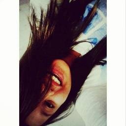 instagram: @thaliasilva__