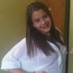 Futura Pediatra, amante del cine, la aventura.♥ el color y la musica.. #Sigueme