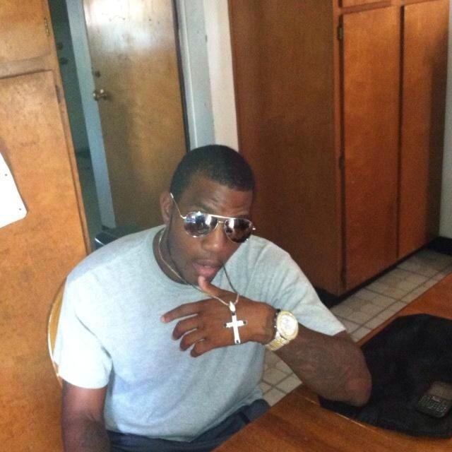 el'chapo-money chaser dont talk on☎becaus they might be listening