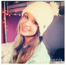 Page Fan de Marie alias Enjoy Phœnix - 18 ans , youtubeuse et blogeuse .