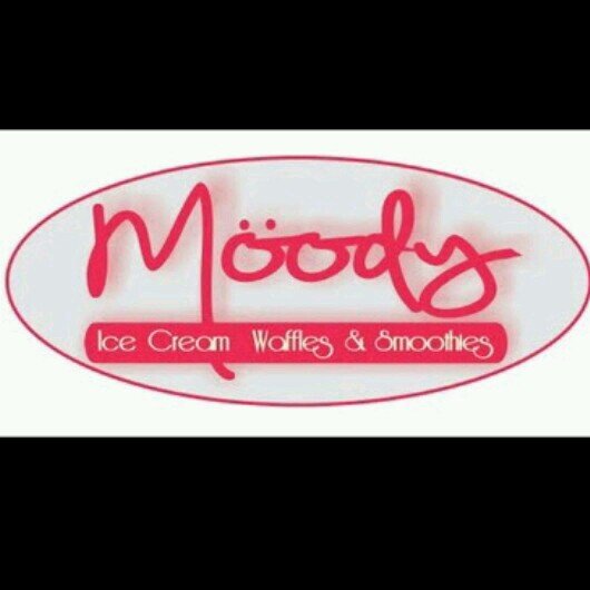 Ven a disfrutar de nuestros ricos Helados o Waffles siguenos @moodyvalencia