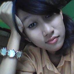 please don't touch my heart If U just make my heart broken..