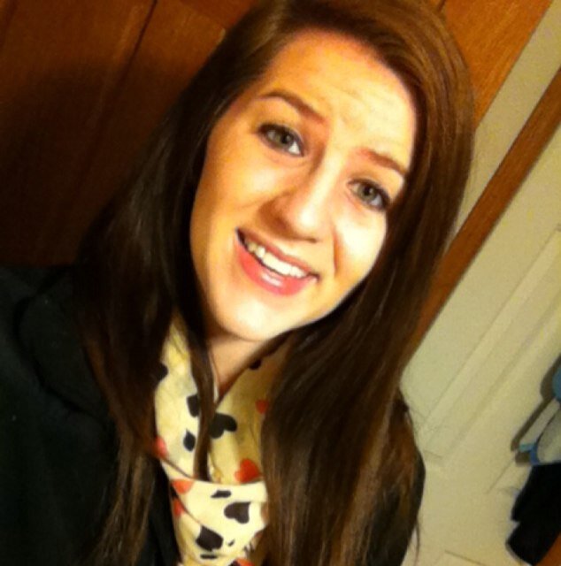 Heyy guys I'm a fun person:) big fan of soccer3, cheerleading and swimming!! Get at me:)